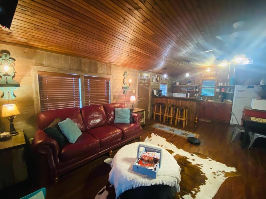 8Th St. Cowboy Haus I Biker Friendly I River بانديرا المظهر الخارجي الصورة